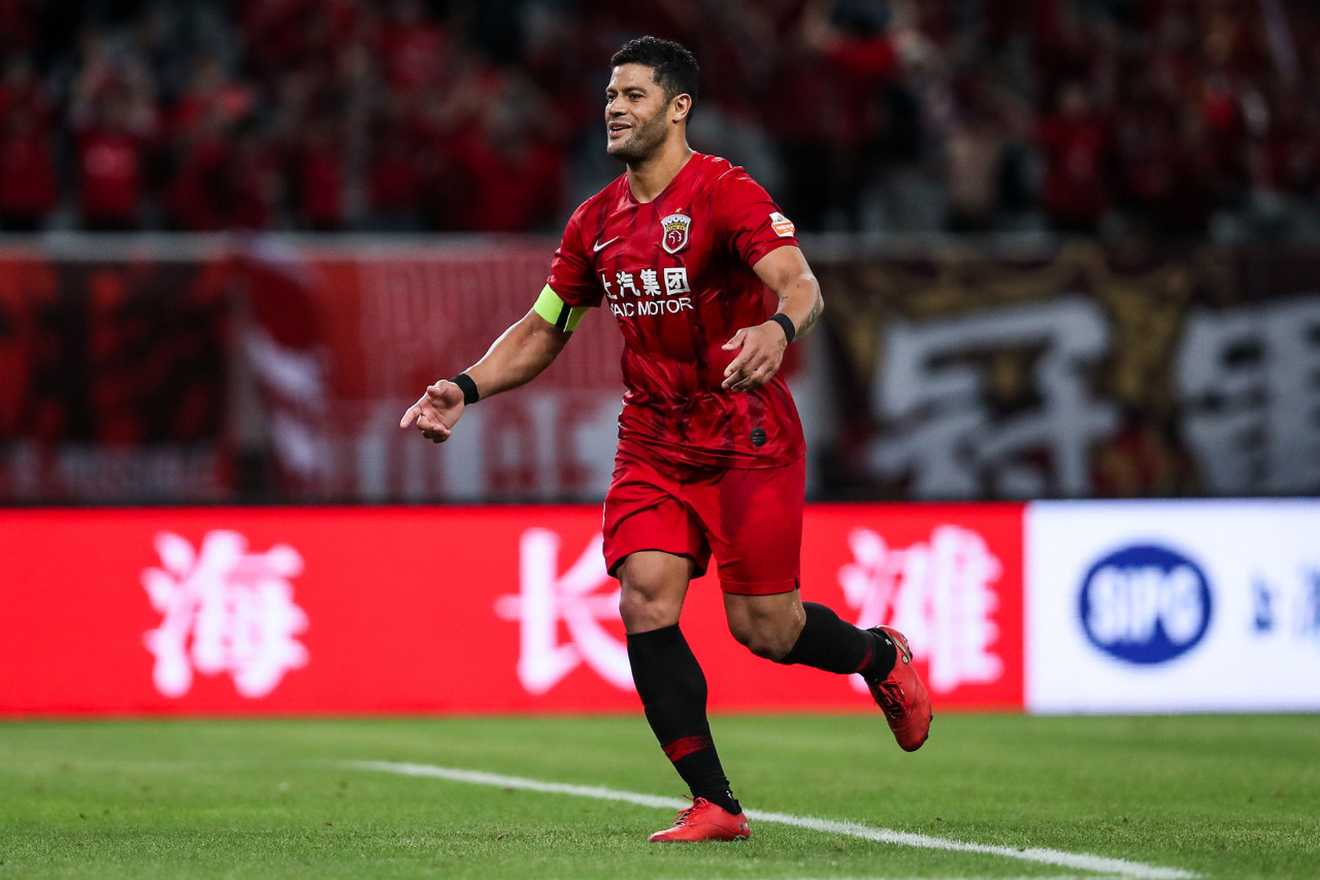 联赛开启辉煌篇章，南亚球队奋力夺冠